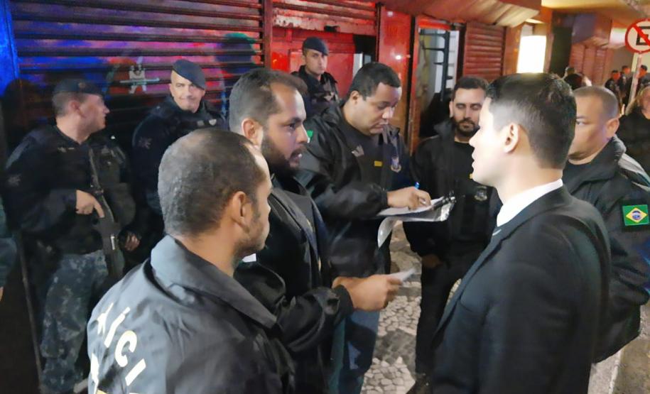 Ação da Força-Tarefa Infância Segura promove fiscalização e conscientização em bairros de Curitiba