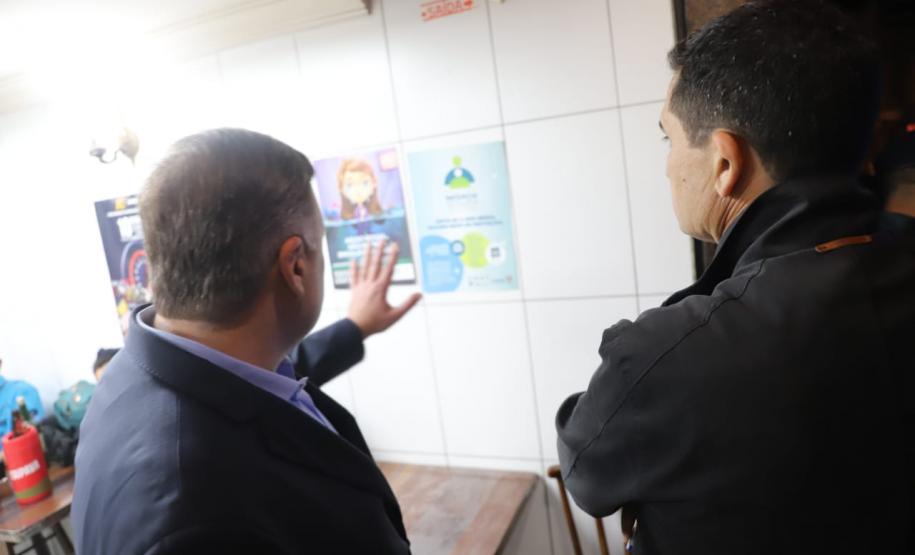 Ação da Força-Tarefa Infância Segura promove fiscalização e conscientização em bairros de Curitiba